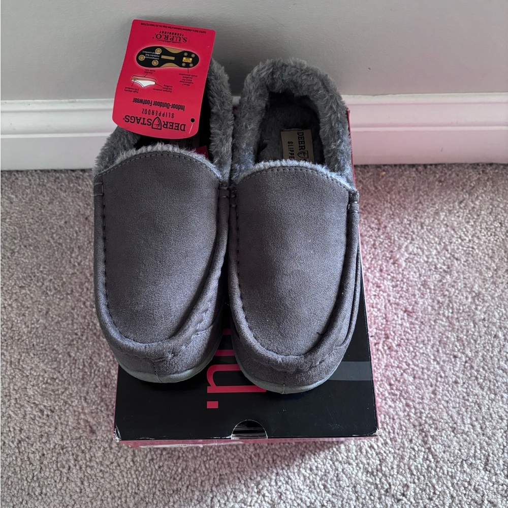 New! In Box! Boys Deer Stags Gray Slippers- size 5